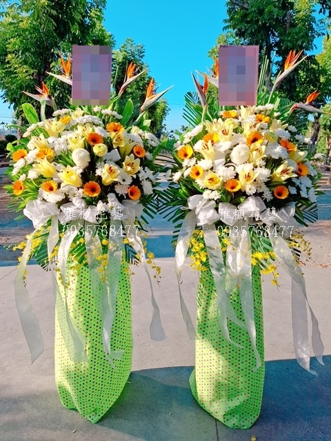 斗六花店推薦-喪事高架花柱配送-斗六殯儀館追思花籃