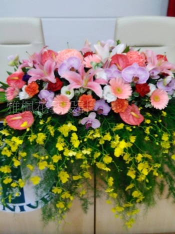 歡樂嘉年華精緻盆花(開會_交接_發表會_雞尾酒宴會_文定_新婚收禮桌_開幕_喜慶_展覽會_任何場合都適合喔)